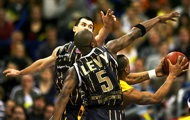 现了一定的 现了一定的