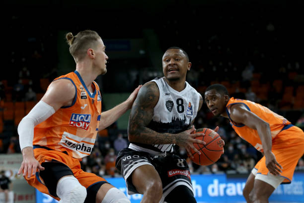 不仅彰显了 不仅彰显了