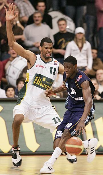 这次教练更 这次教练更